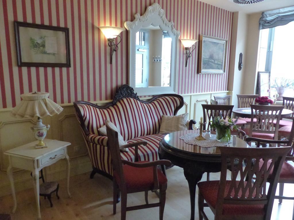 Cafe 28 & Pension Am Markt Wißmar Kültér fotó